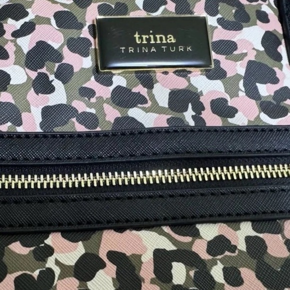 Trina Turk Black Leopard Graphic Tote NWT - Picture 6 of 10